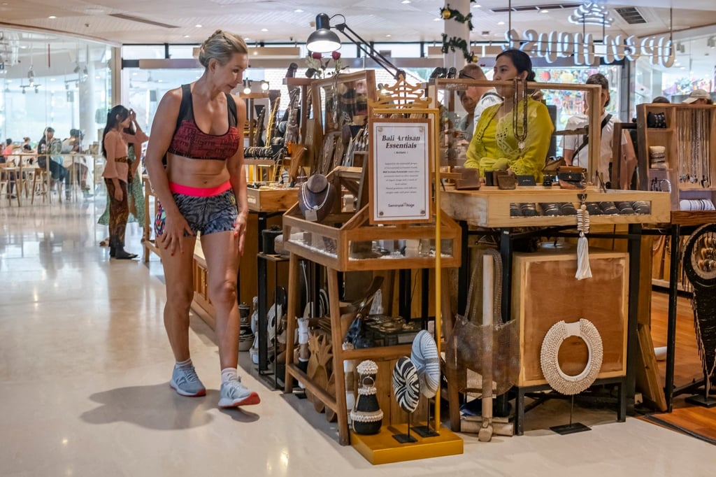 A stall selling artisanal goods in Seminyak, Bali. Photo: EPA-EFE A stall selling artisanal goods in Seminyak, Bali. Photo: EPA-EFE