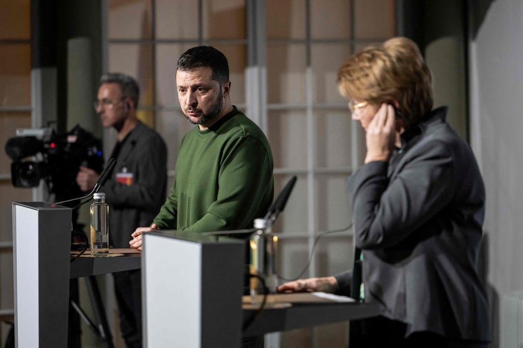 Swiss President Viola Amherd, right, and Ukraine’s President Volodymyr Zelensky in Kehrsatz near Bern, Switzerland on Monday. Photo: AFP Swiss President Viola Amherd, right, and Ukraine’s President Volodymyr Zelensky in Kehrsatz near Bern, Switzerland on Monday. Photo: AFP