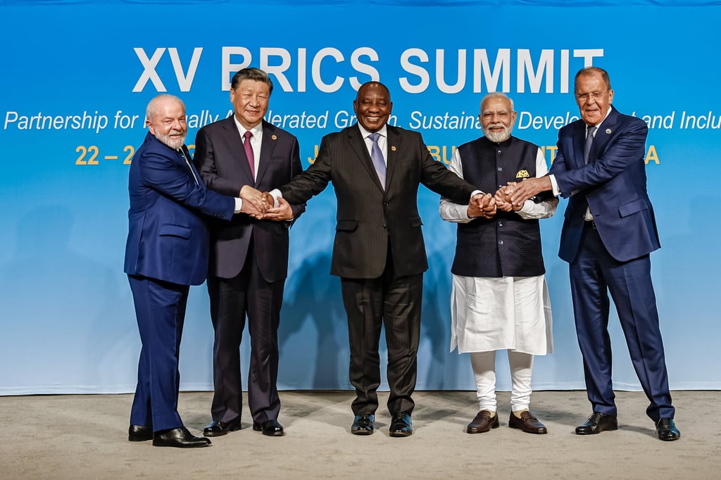 (Left to right) Brazilian President Luiz Inacio Lula da Silva, Chinese President Xi Jinping, South African President Cyril Ramaphosa, Indian Prime Minister Narendra Modi and Russian Foreign Minister Sergei Lavrov pose for a group photo, at the Brics Summit in Johannesburg, on August 23 last year. Photo: DPA