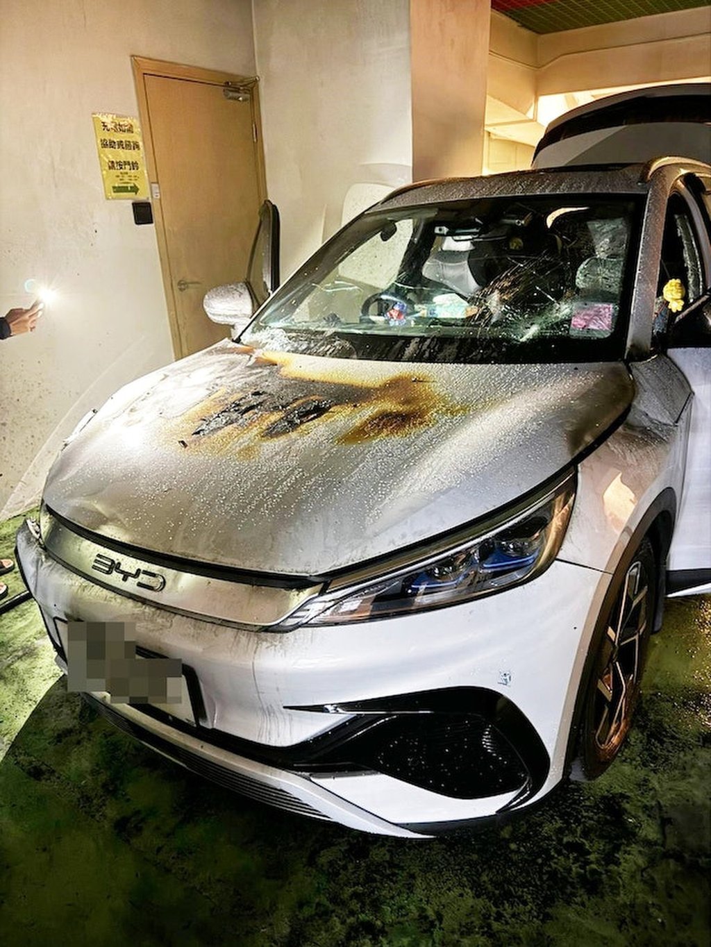 The incident occurred at a charging station location named as Speed+. Photo: Facebook/電動車充電 L FB 群組 The incident occurred at a charging station location named as Speed+. Photo: Facebook/電動車充電 L FB 群組