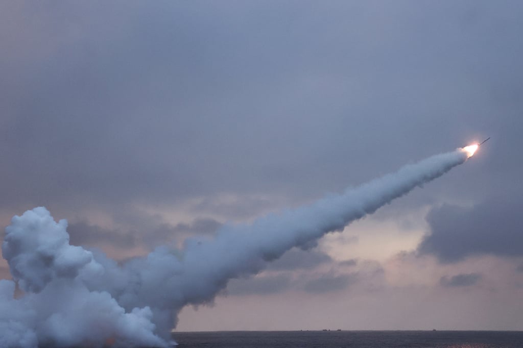 HANDOUT – 29 January 2024, North Korea, ---: A picture released by the North Korean State News Agency (KCNA) on 29 January 2024 shows a test-fire of the newly developed submarine launching a strategic cruise missile “Pulhwasal-3-31” at an unspecified location in North Korea. Photo: -/KCNA vs YNA/dpa – ATTENTION: editorial use only and only if the credit mentioned above is referenced in full