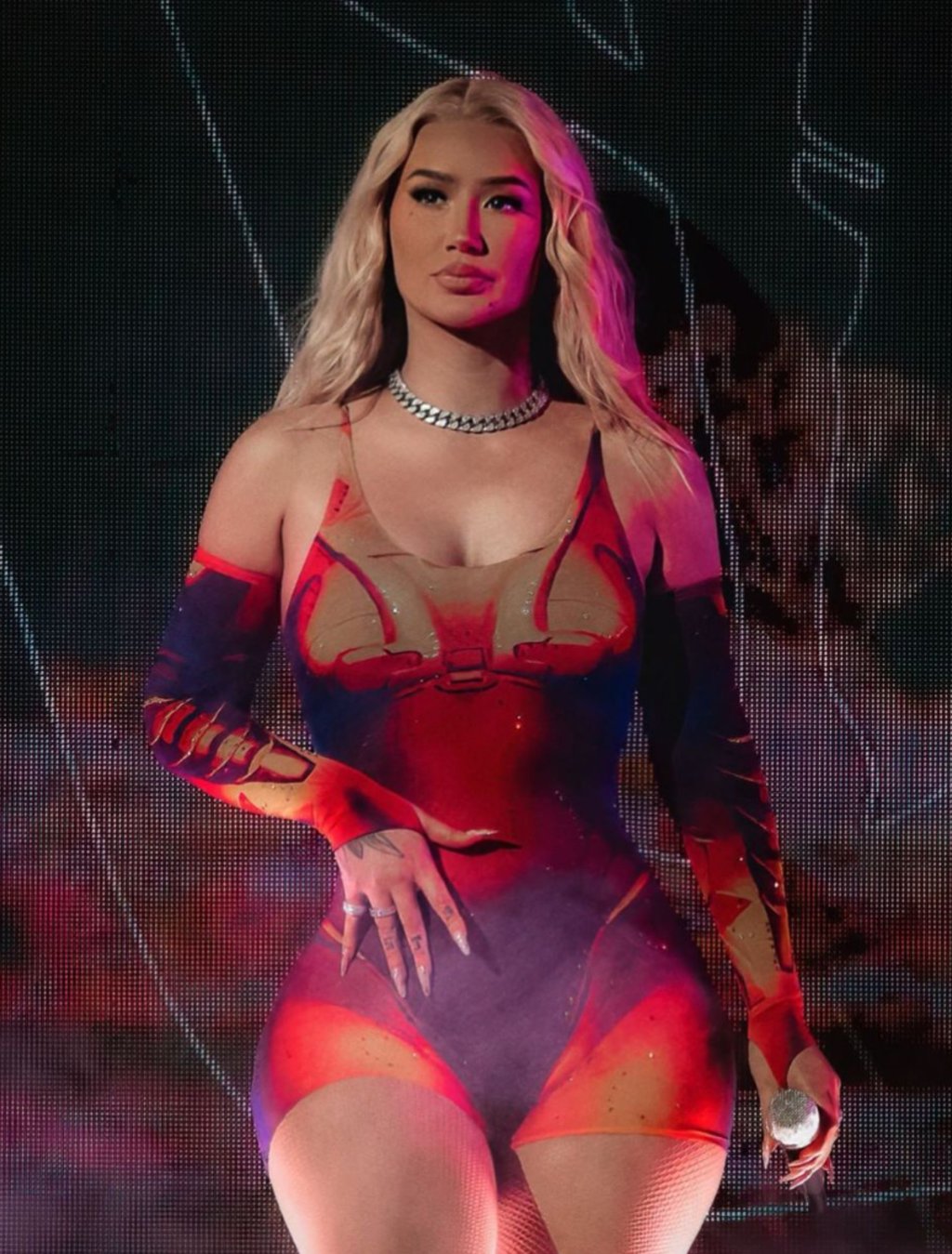 Iggy Azalea has been happy to talk about her cosmetic procedures rather than trying to cover them up. Photo: @thenewclassic/Instagram Iggy Azalea has been happy to talk about her cosmetic procedures rather than trying to cover them up. Photo: @thenewclassic/Instagram