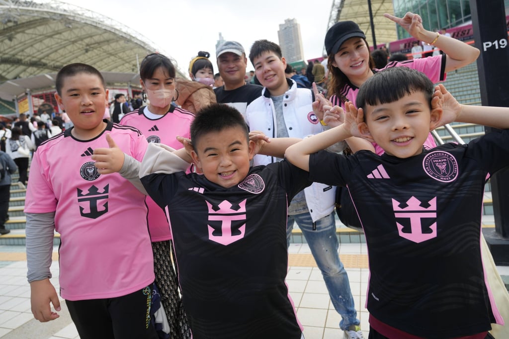 Taiwan fans of Messi outside Hong Kong Stadium on Saturday. Fans from the region including the mainland visited the city for the weekend football activities. Photo: Sam Tsang Taiwan fans of Messi outside Hong Kong Stadium on Saturday. Fans from the region including the mainland visited the city for the weekend football activities. Photo: Sam Tsang