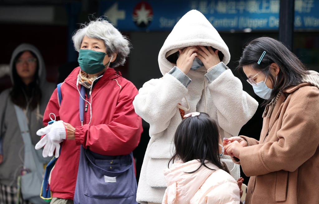 The city’s weather forecaster has predicted temperatures will fall progressively in the coming week. Photo: Jelly Tse The city’s weather forecaster has predicted temperatures will fall progressively in the coming week. Photo: Jelly Tse