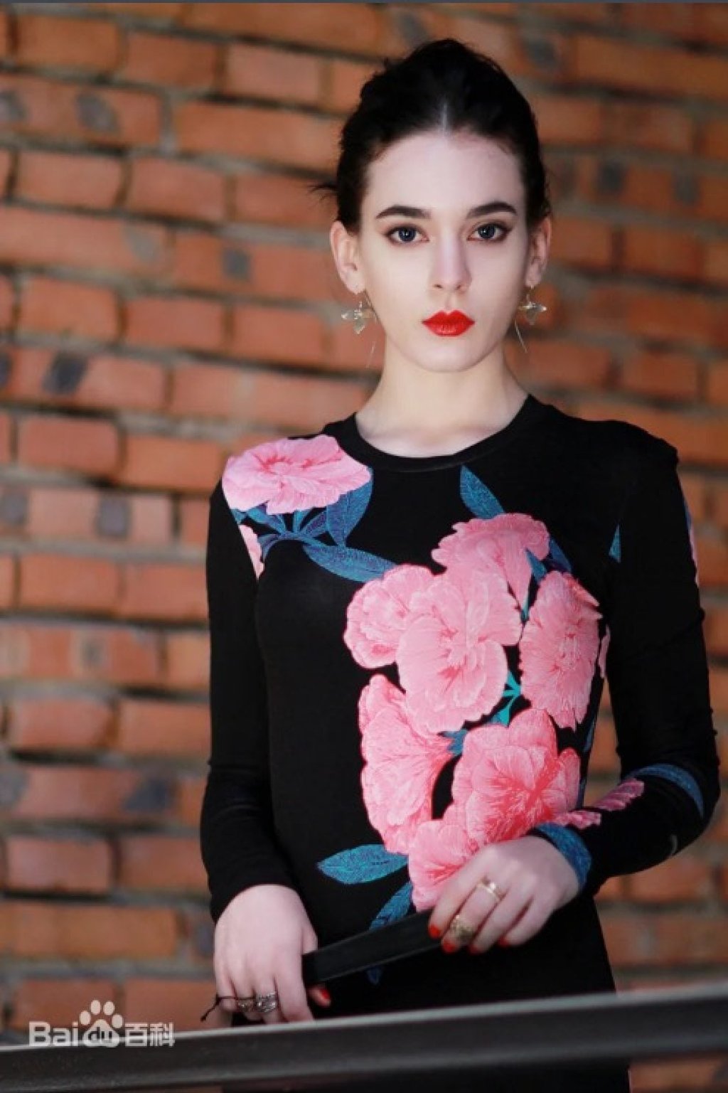 Tang Bohu, or Annie Lowdermilk, is renowned for her ability to sing Chinese opera. Photo: Baidu Tang Bohu, or Annie Lowdermilk, is renowned for her ability to sing Chinese opera. Photo: Baidu
