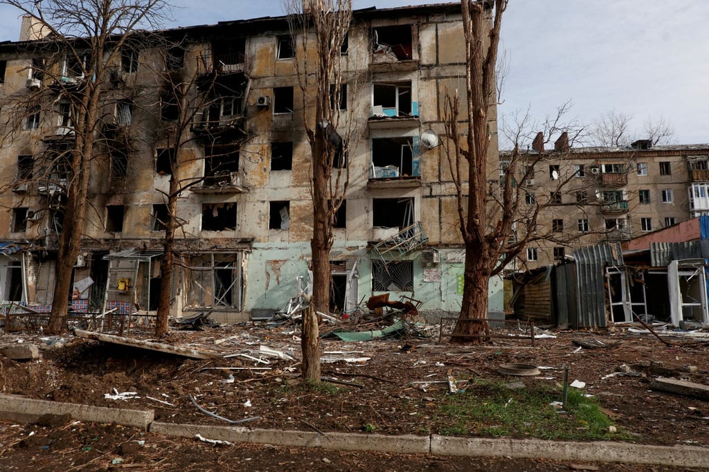 Heavily damaged residential buildings in Avdiivka. File photo: Radio Free Europe via Reuters