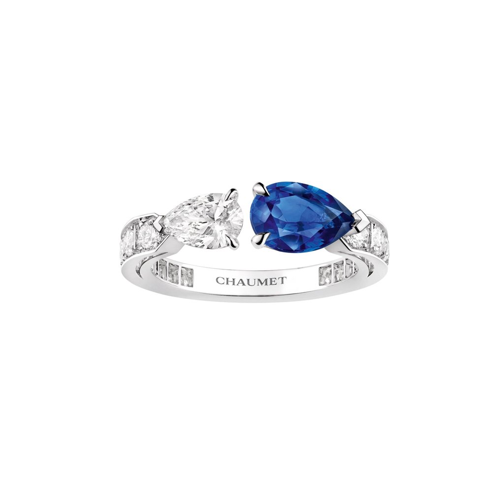 Chaumet Joséphine Duo Éternel ring in white gold set with a sapphire and diamonds. Photo: Handout