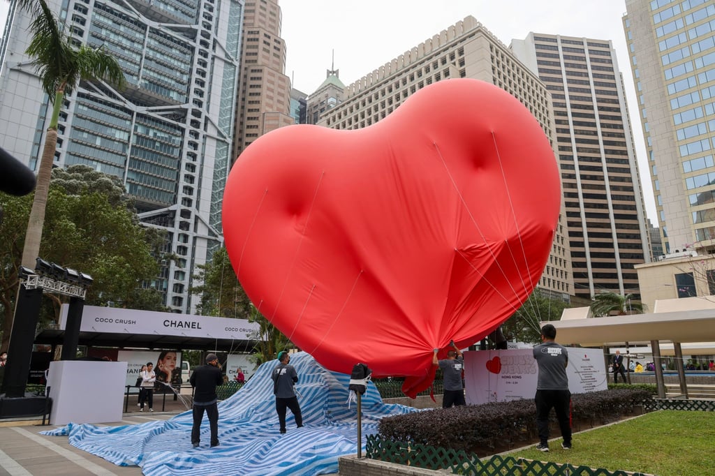 The Chubby Hearts installation in Central was first taken down briefly on February 17. Photo: Dickson Lee The Chubby Hearts installation in Central was first taken down briefly on February 17. Photo: Dickson Lee