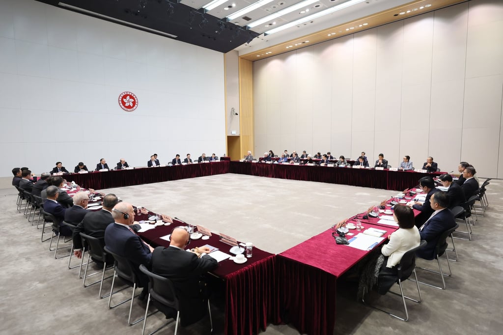 The top Beijing official on Hong Kong affairs met property developers and tycoons on Friday. Photo: ISD The top Beijing official on Hong Kong affairs met property developers and tycoons on Friday. Photo: ISD