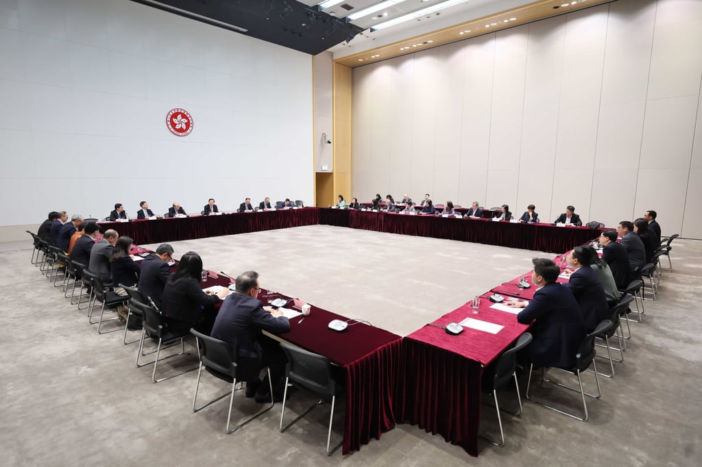 Top Beijing official Xia Baolong meets members of the Bar Association and Law Society, among others, at the government’s headquarters on Sunday. Photo: SCMP Top Beijing official Xia Baolong meets members of the Bar Association and Law Society, among others, at the government’s headquarters on Sunday. Photo: SCMP