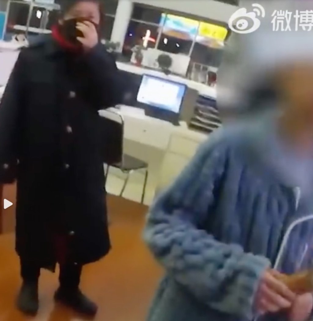 Despite his good performance at school, the boy’s father was not happy, so the upset youngster upped and left in his nightwear. Photo: Weibo Despite his good performance at school, the boy’s father was not happy, so the upset youngster upped and left in his nightwear. Photo: Weibo