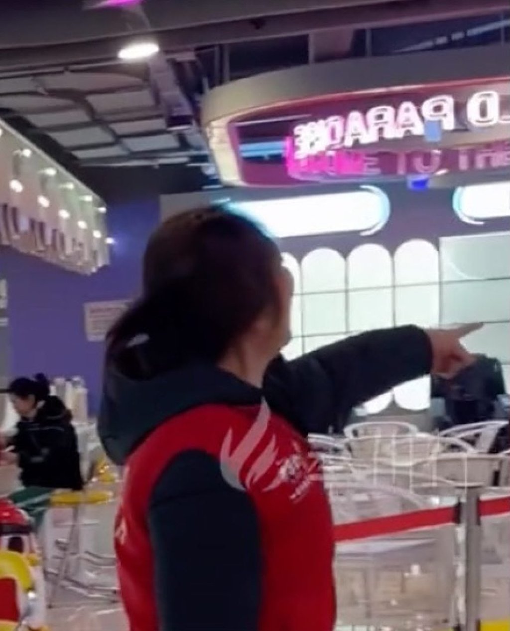 Many women in China are either too embarrassed, or fear being shamed, to breastfeed their babies in public. Photo: k/Douyin