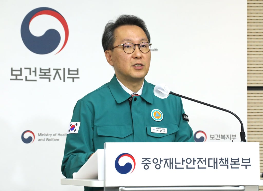 Second Vice-Health Minister Park Min-soo on March 4 reiterates the government’s plan to take punitive measures against striking doctors. Photo: EPA-EFE/Yonhap