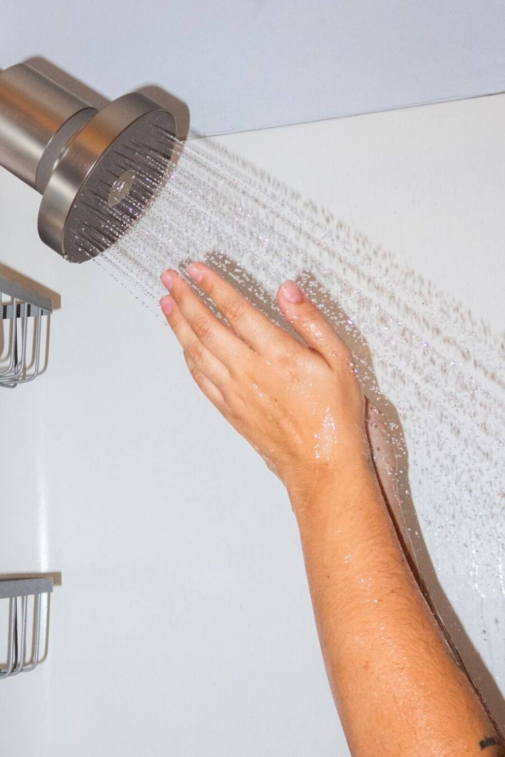 Jolie Skin Co.’s shower filter, which removes chlorine that can irritate our skin. Photo: Handout Jolie Skin Co.’s shower filter, which removes chlorine that can irritate our skin. Photo: Handout