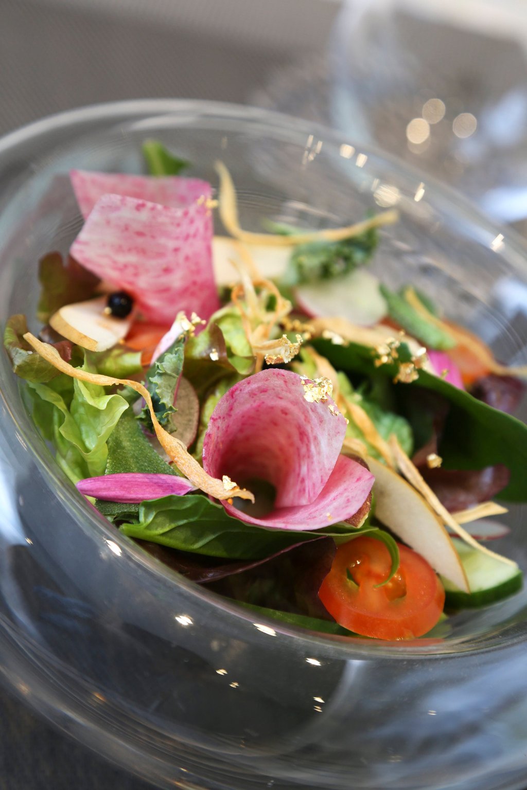 Warm salad with kale, ice vegetables, figs and mizuna from Dining at Murasaki, in Causeway Bay, Hong Kong. Photo: James Wendlinger Warm salad with kale, ice vegetables, figs and mizuna from Dining at Murasaki, in Causeway Bay, Hong Kong. Photo: James Wendlinger