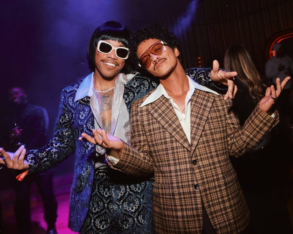 Anderson .Paak (left) visits Bruno Mars at The Pinky Ring. Photo: @thepinkyring/Instagram