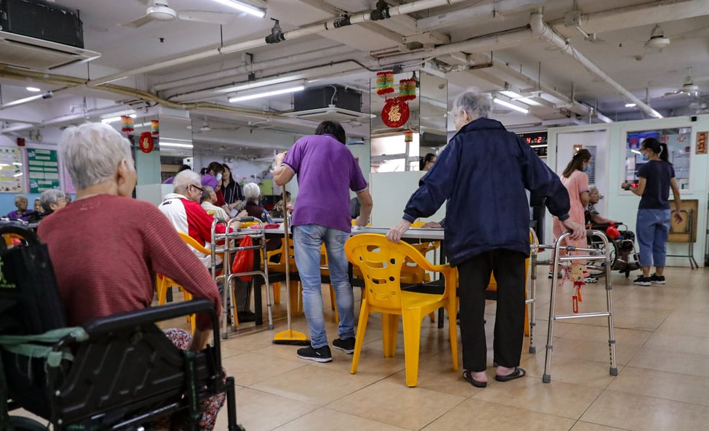People aged 65 and over recorded the biggest drop in family happiness in a new survey. Photo: Edmond So People aged 65 and over recorded the biggest drop in family happiness in a new survey. Photo: Edmond So
