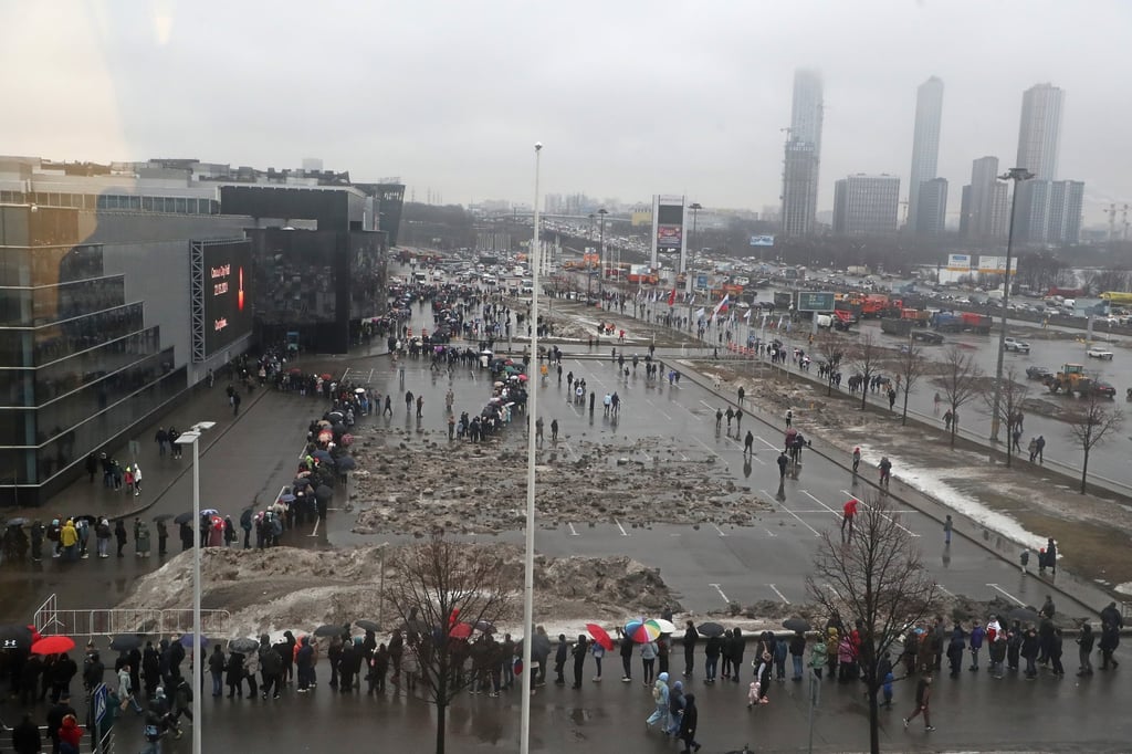 People mourn at the Crocus City Hall concert venue following a terrorist attack in Krasnogorsk, outside Moscow. Photo: EPA-EFE People mourn at the Crocus City Hall concert venue following a terrorist attack in Krasnogorsk, outside Moscow. Photo: EPA-EFE