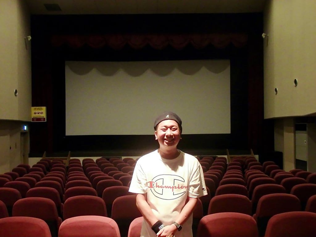 Hiroaki Wada in the small cinema he resurrected in Masuda, Japan. Photo: Instagram/@fmsanin774 Hiroaki Wada in the small cinema he resurrected in Masuda, Japan. Photo: Instagram/@fmsanin774