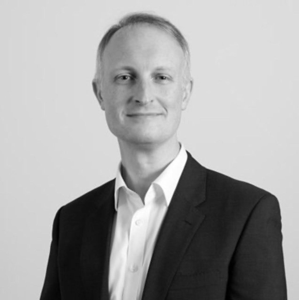 Ian Patrick is a former diplomat who’s been appointed as Prince William’s new private secretary. Photo: @CarmenInUSA/Twitter