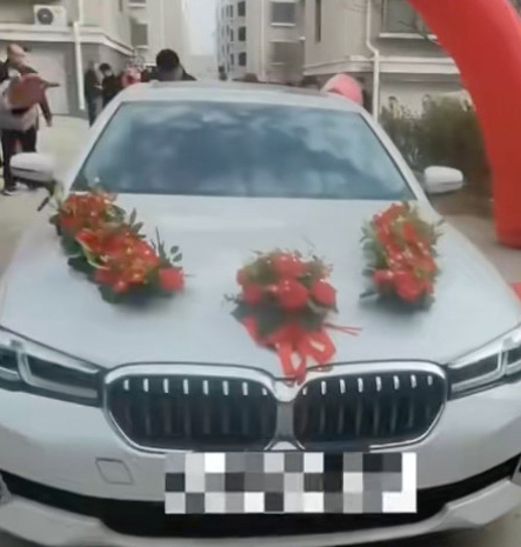 The underage youngsters’ nuptials went viral online before officials were able to intervene. Photo: Douyin