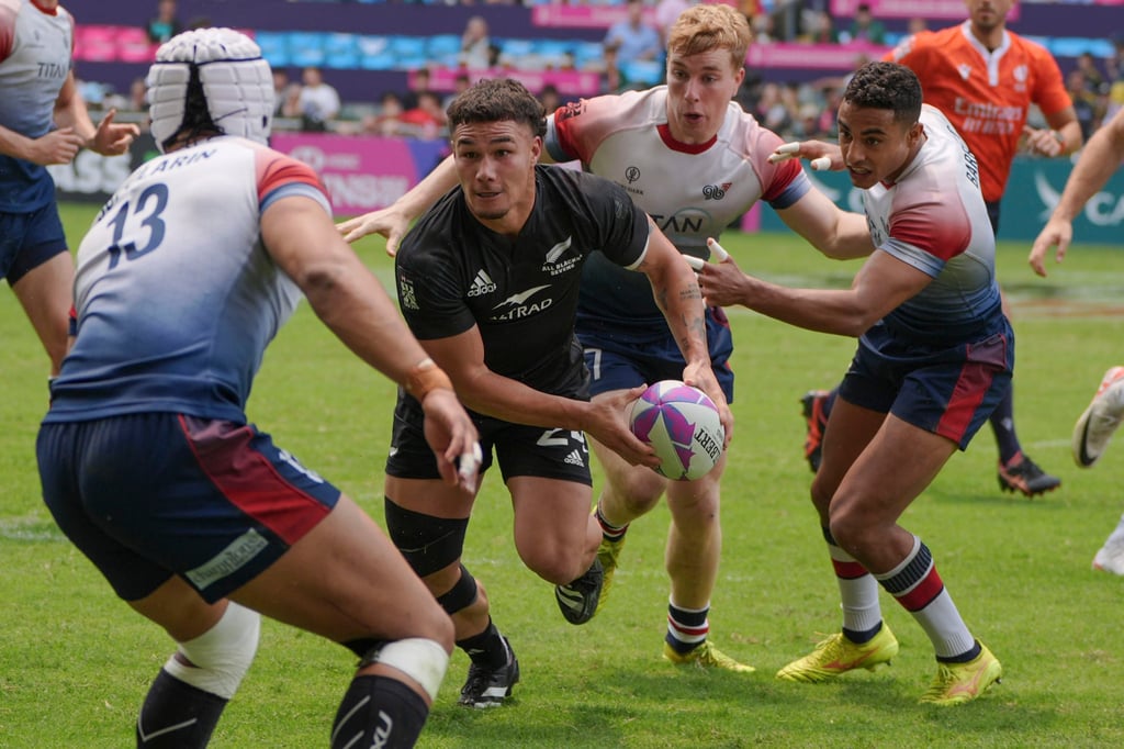 New Zealand’s Tepaea Cook-Savage runs at the Great Britain defence. Photo: Eugene Lee New Zealand’s Tepaea Cook-Savage runs at the Great Britain defence. Photo: Eugene Lee