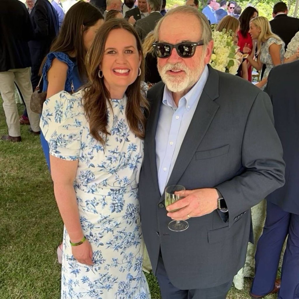 Sarah Huckabee’s father is Mike Huckabee, who was governor of Arkansas. Photo: @sarahhuckabeesanders/Instagram