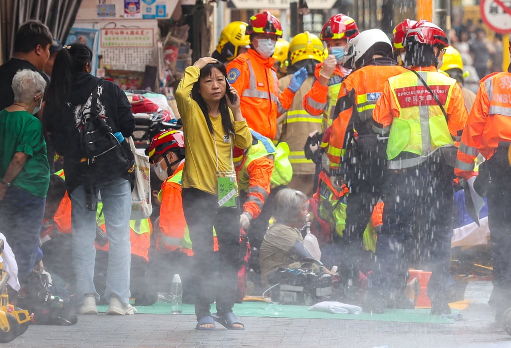 First responders attend to the injured. Photo: Jelly Tse First responders attend to the injured. Photo: Jelly Tse