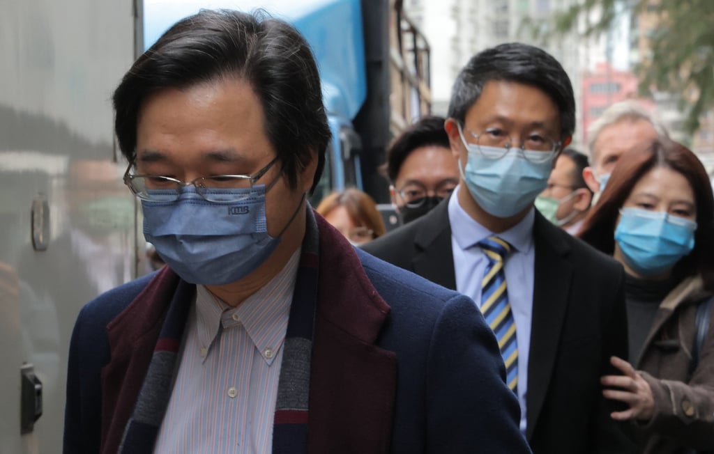Last August, the Department of Justice dropped a manslaughter case against Lam Chi-kwan (middle) and another doctor at the hospital, Chan Siu-kim (left), over the death of Tang Kwai-sze. Photo: Jelly Tse