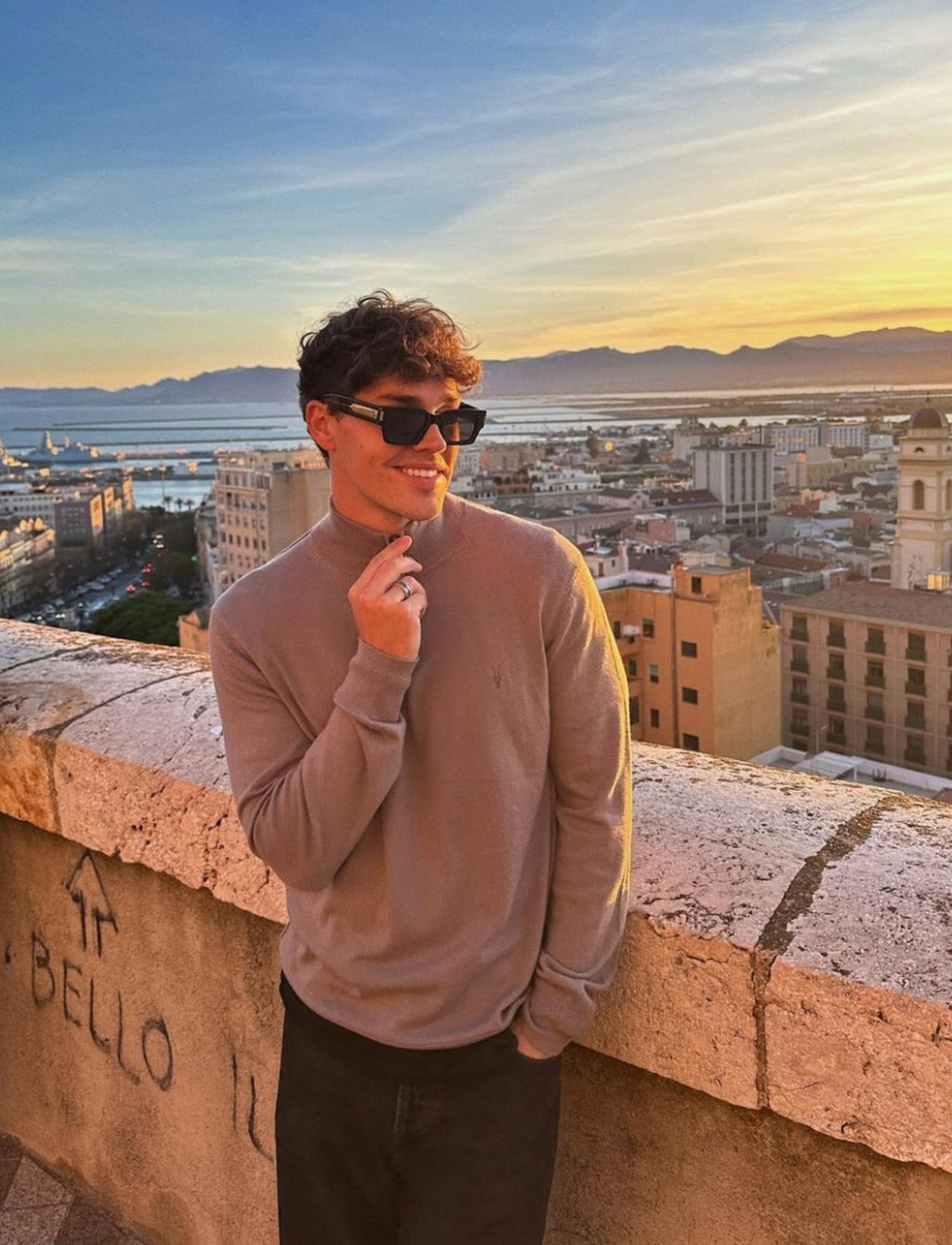 Noah Beck posing for a photo in Sardinia, Italy, earlier this month. Photo: @noahbeck/Instagram