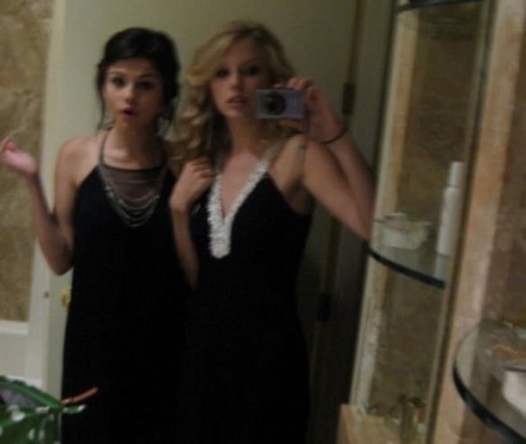 Young Selena Gomez with Taylor Swift before they were catapulted to international stardom. Photo: @ThrowbackTaylor/X Young Selena Gomez with Taylor Swift before they were catapulted to international stardom. Photo: @ThrowbackTaylor/X
