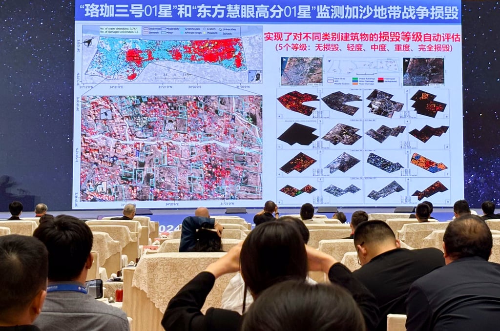 Li Deren from Wuhan University presents his team’s findings at the China Space Conference on Wednesday. Photo: Handout Li Deren from Wuhan University presents his team’s findings at the China Space Conference on Wednesday. Photo: Handout