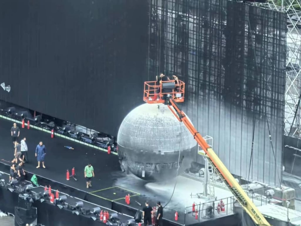 Police spokesman says no injuries were reported and no evacuations were needed. Photo: Facebook / @ 五月天 石頭 國際後援會 Police spokesman says no injuries were reported and no evacuations were needed. Photo: Facebook / @ 五月天 石頭 國際後援會