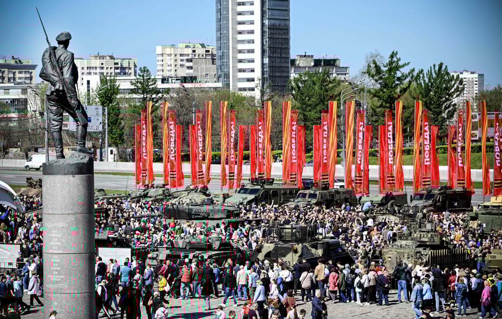 Crowds at the exhibition in Moscow. Photo: AFP Crowds at the exhibition in Moscow. Photo: AFP