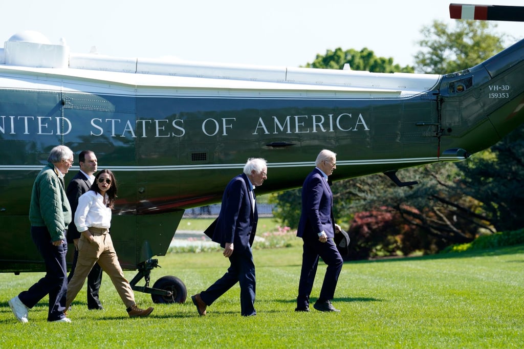 Senator Bernie Sanders and US President Joe Biden at the White House. Photo: EPA-EFE Senator Bernie Sanders and US President Joe Biden at the White House. Photo: EPA-EFE