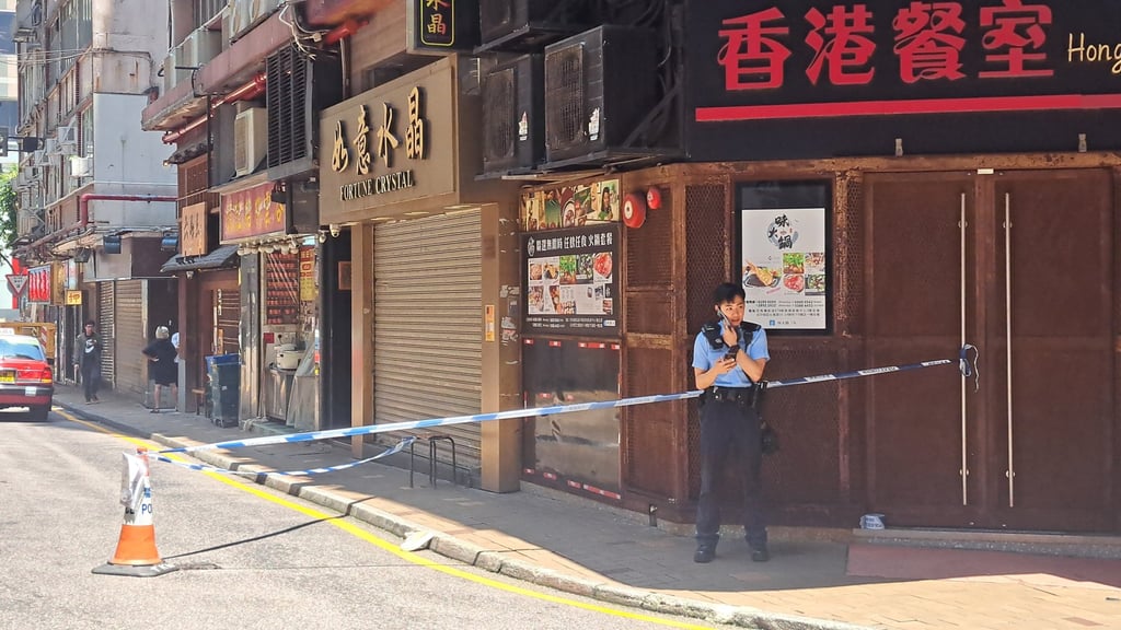 The victim was bundled into a vehicle at the junction along Ichang Street and Hankow Road on Monday. Photo: Handout