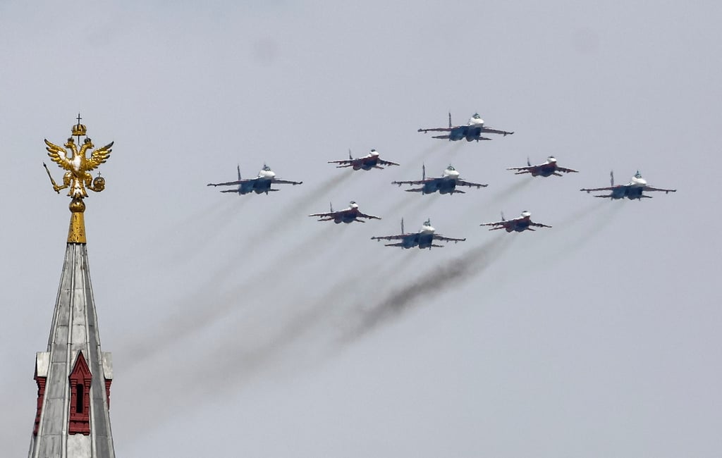 Russian military jets fly over Red Square. Photo: EPA-EFE