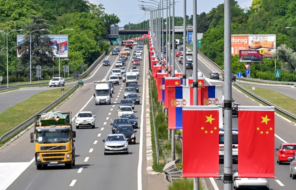 The national flags of China and Serbia along a highway ahead of the state visit of Chinese President Xi Jinping, in Belgrade on Tuesday. Photo: Bloomberg The national flags of China and Serbia along a highway ahead of the state visit of Chinese President Xi Jinping, in Belgrade on Tuesday. Photo: Bloomberg