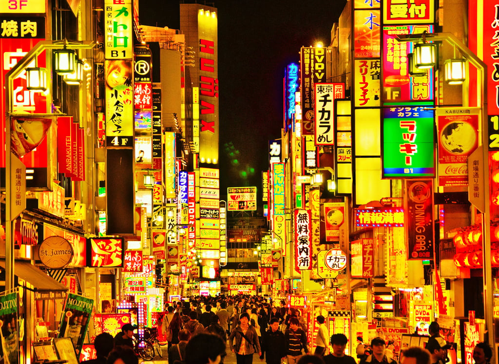 A night view of a busy street in Kabukicho, Tokyo. Photo: Getty Images