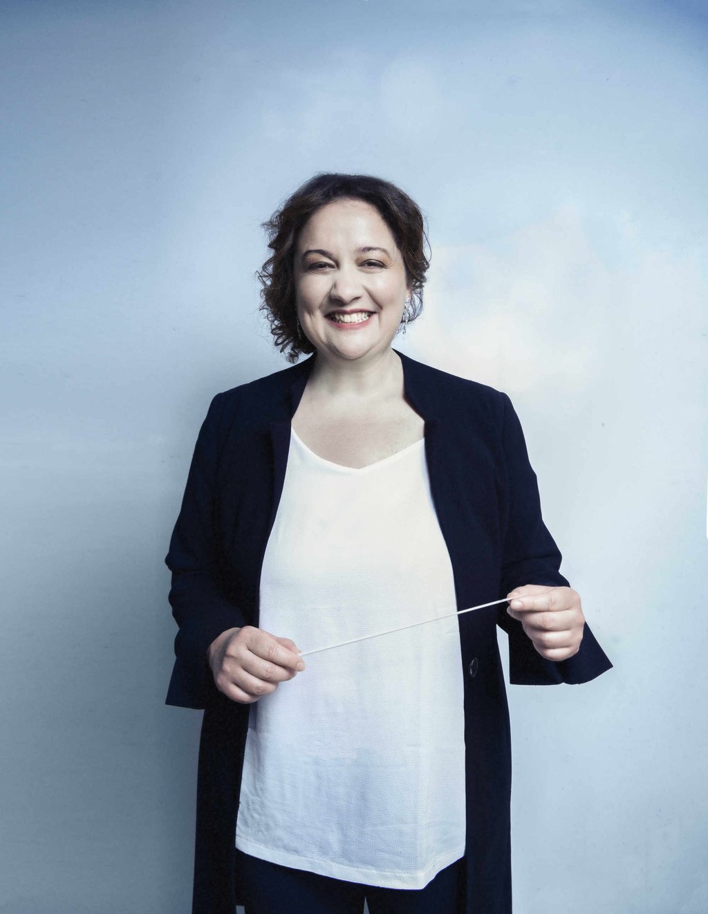 Zahia Ziouani will conduct France’s Divertimento Symphony Orchestra and the City Chamber Orchestra of Hong Kong in a performance of music accompanied by breakdance and others forms of movement. Zahia Ziouani will conduct France’s Divertimento Symphony Orchestra and the City Chamber Orchestra of Hong Kong in a performance of music accompanied by breakdance and others forms of movement.