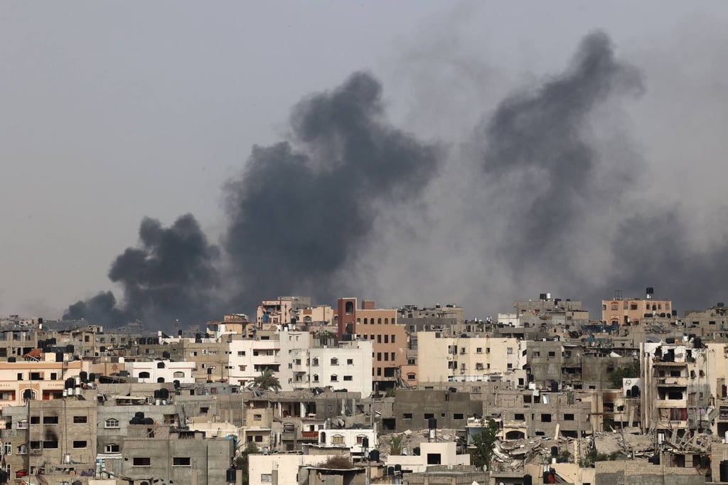 Smoke billows after an Israeli strike on Jabalia on May 19. Photo: AFP