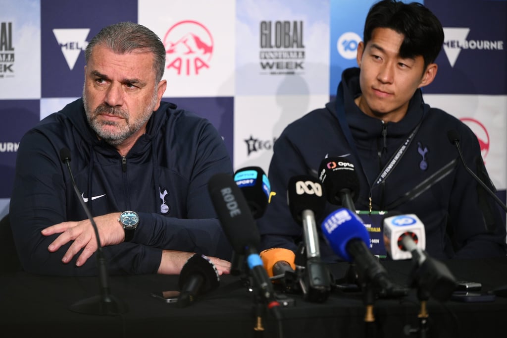 Ange Postecoglou (left) is one of the best coaches in the world, according to former assistant Gombau. Photo: EPA-EFE