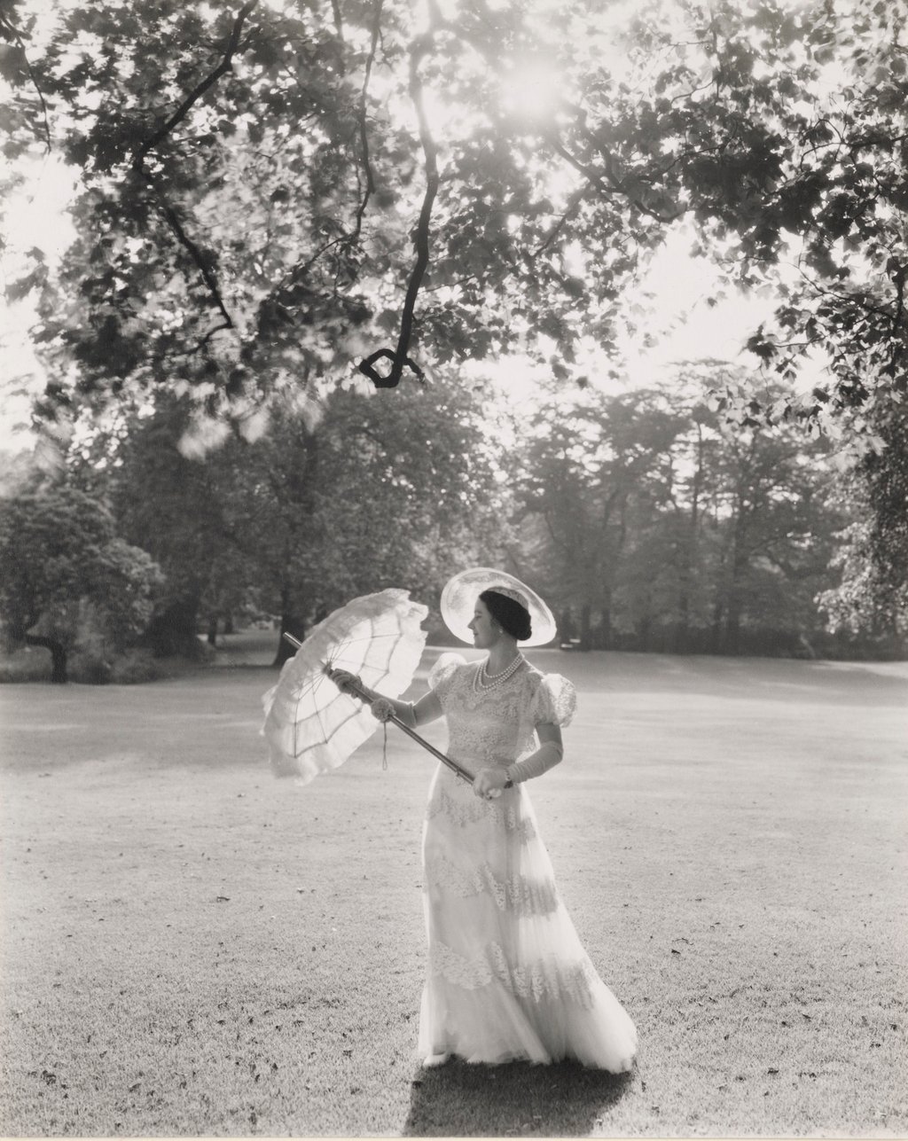 Cecil Beaton, Queen Elizabeth, 1939