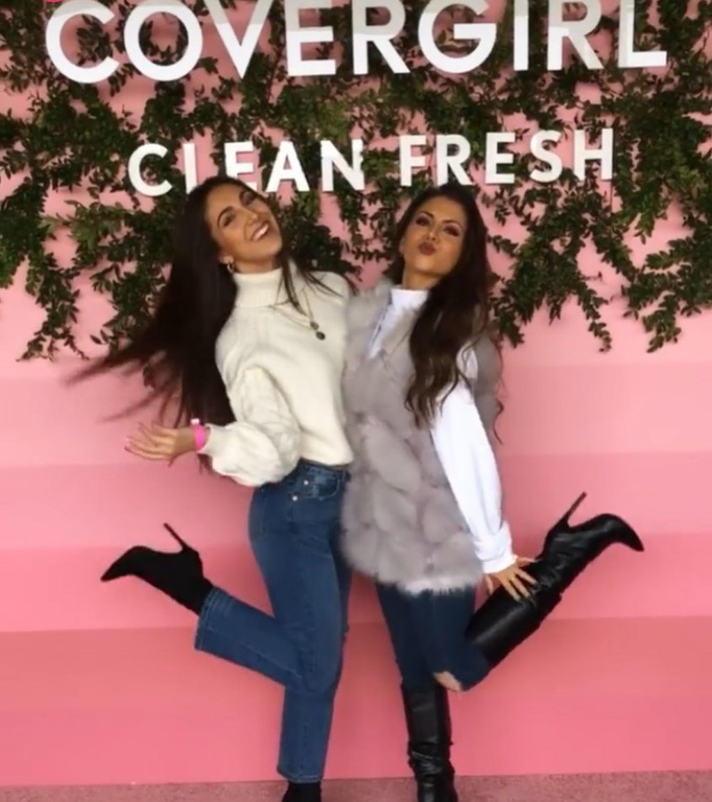 Melanie and Miranda Wilking at a Cover Girl event together in 2020, as The Wilking Sisters. Photo: @_kellywilking/Instagram