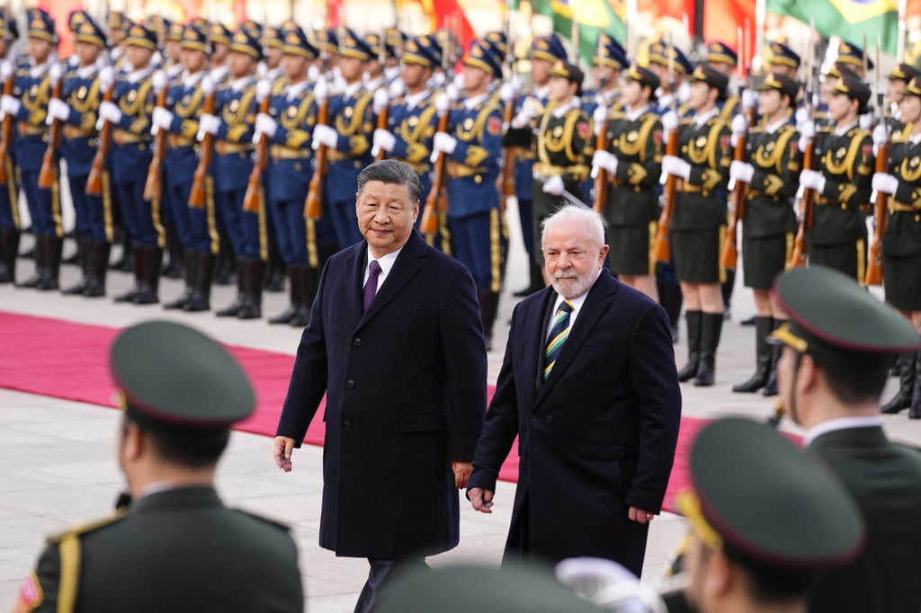 Chinese President Xi Jinping (left) and Brazilian President Luiz Inacio Lula da Silva attend a welcome ceremony at the Great Hall of the People in Beijing on April 14, 2023. Photo: Reuters