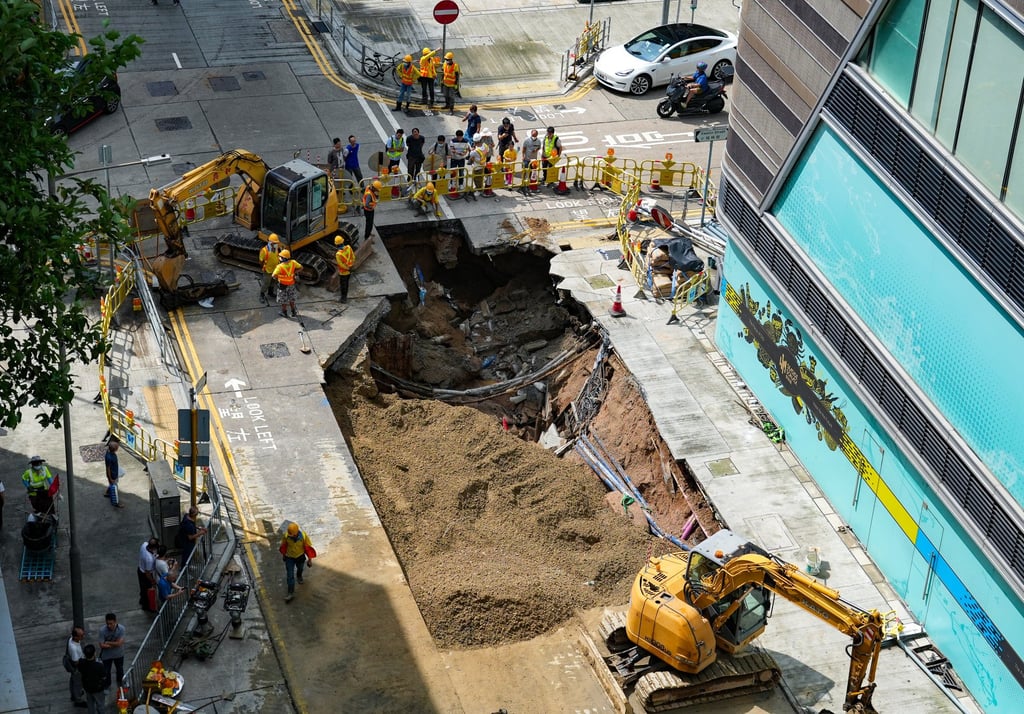 Water Supplies Department workers are on-site. Photo: May Tse Water Supplies Department workers are on-site. Photo: May Tse
