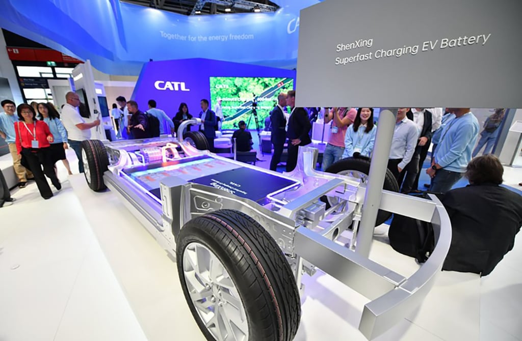 “Shenxing”, a fast-charging lithium iron phosphate (LFP) battery made by China’s EV battery maker Contemporary Amperex Technology Co., Ltd. (CATL), is displayed during the press preview of the 2023 International Motor Show (IAA) in Munich, Germany, Sept. 4, 2023. Photo: Xinhua