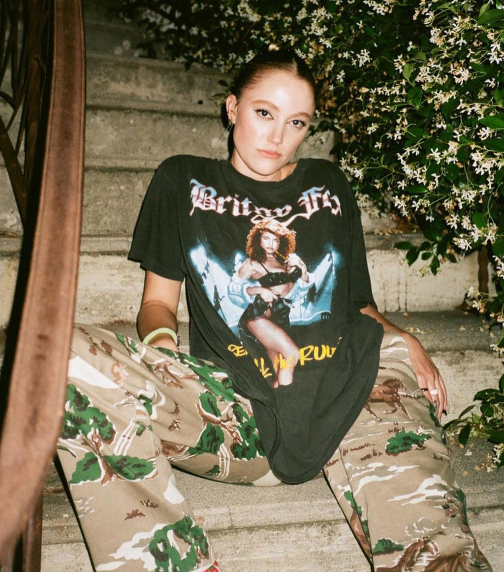 Maika Monroe (pictured) shared a photo of herself and Dalton Gomez earlier this month to confirm their relationship. Photo: @maikamonroe/Instagram Maika Monroe (pictured) shared a photo of herself and Dalton Gomez earlier this month to confirm their relationship. Photo: @maikamonroe/Instagram