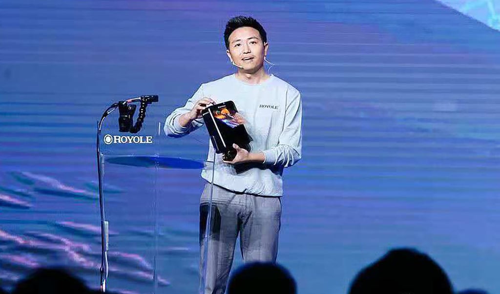 Royole Corp founder, chairman and chief executive Bill Liu Zihong unveils FlexPai, the world’s first foldable smartphone, in Beijing on October 31, 2018. Photo: Handout Royole Corp founder, chairman and chief executive Bill Liu Zihong unveils FlexPai, the world’s first foldable smartphone, in Beijing on October 31, 2018. Photo: Handout