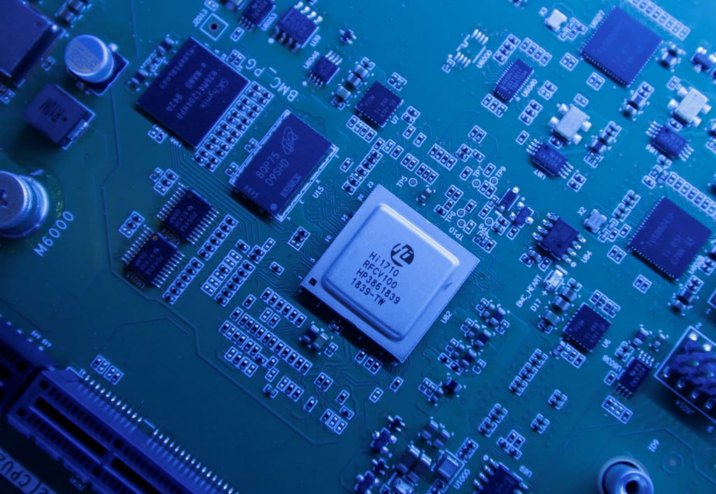 A Hi1710 BMC management chip is seen on a Kunpeng 920 chipset designed by Huawei’s HiSilicon subsidiary, May 29, 2019. Photo: Reuters A Hi1710 BMC management chip is seen on a Kunpeng 920 chipset designed by Huawei’s HiSilicon subsidiary, May 29, 2019. Photo: Reuters